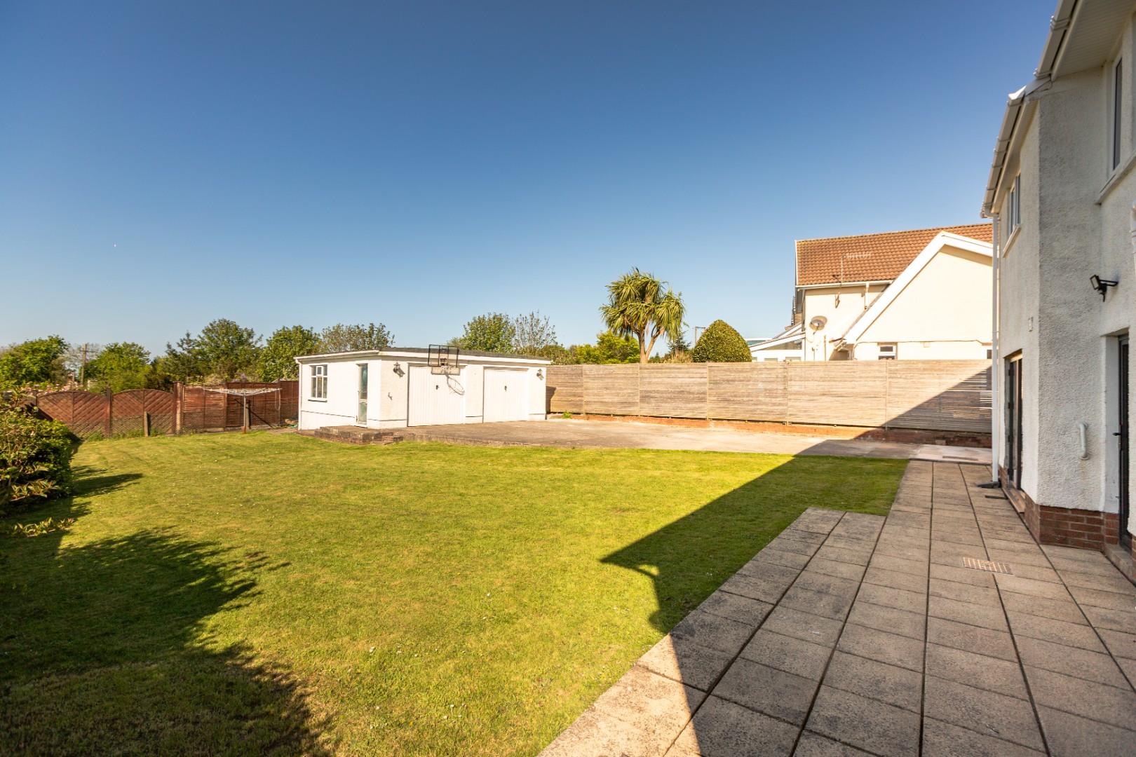 Tirmynydd Road, Three Crosses, Swansea, SA4 3PB